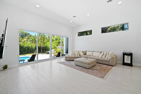 House in Fort Lauderdale, Florida 4 bedrooms, 277.59 sq.m. № 1189813 - photo 27