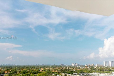 Copropriété à vendre à Hallandale Beach, Floride: 2 chambres, 130.06 m2 № 1294645 - photo 4