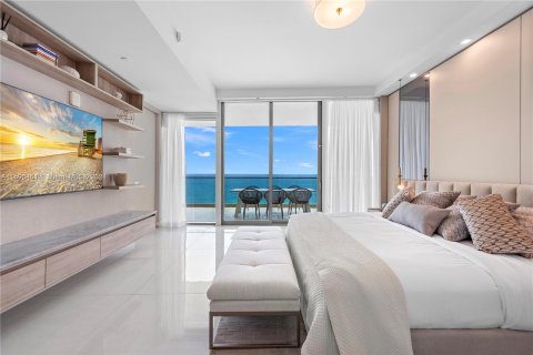 Condo in Sunny Isles Beach, Florida, 3 bedrooms  № 1189410 - photo 11