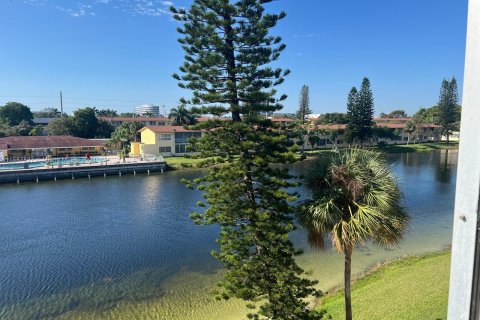 Condo in Aventura, Florida, 1 bedroom  № 1177700 - photo 16