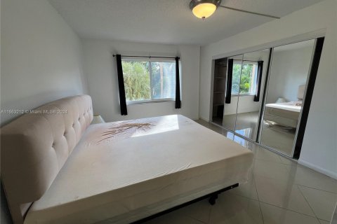 Condo in Sunny Isles Beach, Florida, 1 bedroom  № 1378840 - photo 4