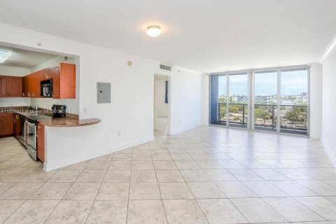 Condominio en venta en Miami Beach, Florida, 1 dormitorio, 83.43 m2 № 1378719 - foto 10