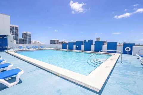 Condominio en venta en Miami Beach, Florida, 1 dormitorio, 83.43 m2 № 1378719 - foto 5