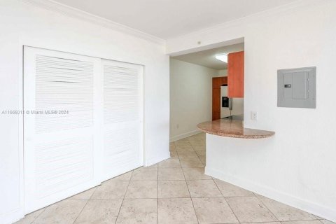 Condominio en venta en Miami Beach, Florida, 1 dormitorio, 83.43 m2 № 1378719 - foto 15