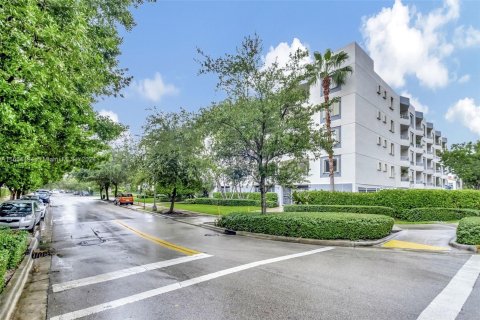 Condo in Miami Beach, Florida, 2 bedrooms  № 1351596 - photo 5