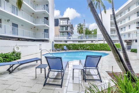 Copropriété à vendre à Miami Beach, Floride: 2 chambres, 91.97 m2 № 1351596 - photo 28