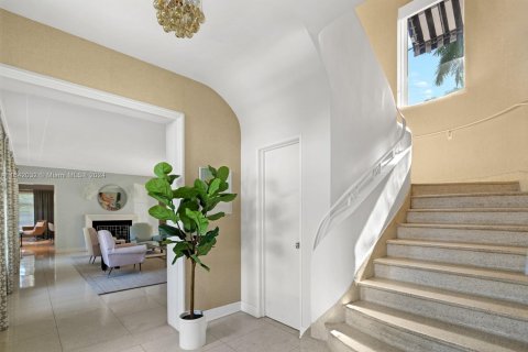 Casa en venta en Miami Beach, Florida, 4 dormitorios, 363.06 m2 № 1351724 - foto 17