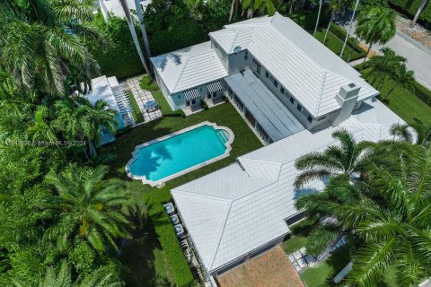 Casa en venta en Miami Beach, Florida, 4 dormitorios, 363.06 m2 № 1351724 - foto 22