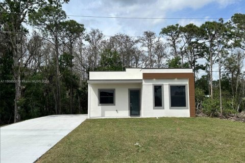 Villa ou maison à vendre à LaBelle, Floride: 2 chambres № 1120857 - photo 1