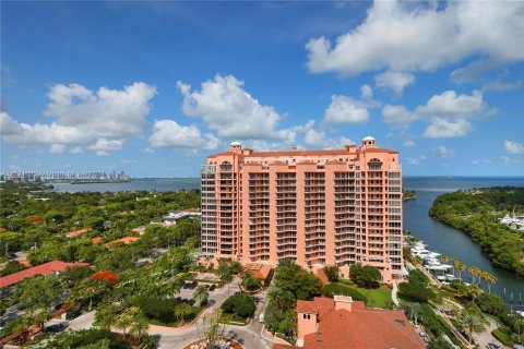 Condo in Coral Gables, Florida, 3 bedrooms  № 972318 - photo 15