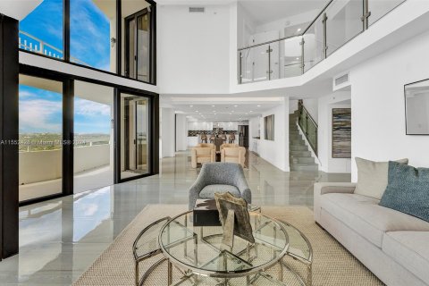 Copropriété à vendre à Miami, Floride: 4 chambres, 337.42 m2 № 1098135 - photo 6