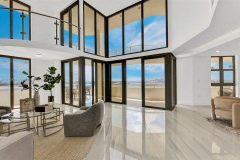 Copropriété à vendre à Miami, Floride: 4 chambres, 337.42 m2 № 1098135 - photo 3