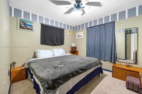Купить виллу или дом в Хомстед, Флорида 4 спальни, 218.32м2, № 1098134 - фото 16