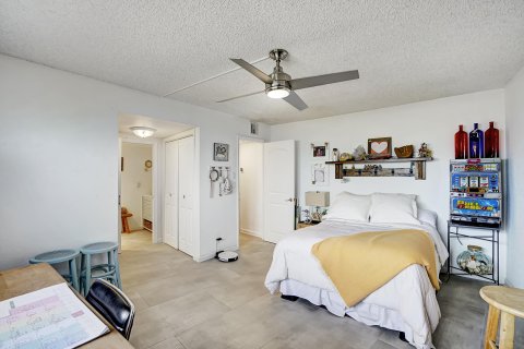 Condo in Deerfield Beach, Florida, 3 bedrooms  № 1207704 - photo 16