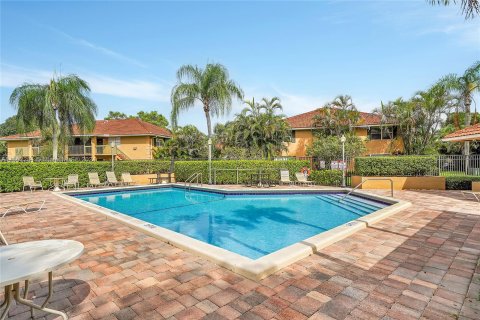 Copropriété à louer à Pembroke Pines, Floride: 2 chambres, 84.91 m2 № 1370438 - photo 26