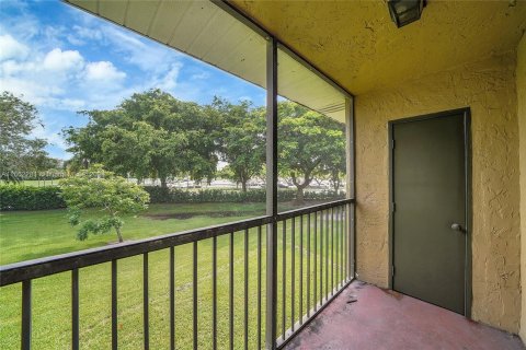 Copropriété à louer à Pembroke Pines, Floride: 2 chambres, 84.91 m2 № 1370438 - photo 20