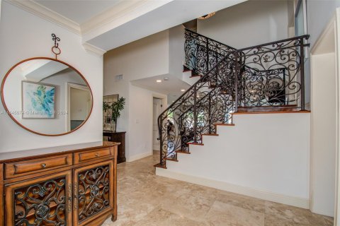 Villa ou maison à louer à North Miami Beach, Floride: 5 chambres, 376.07 m2 № 1370388 - photo 7