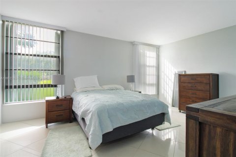 Copropriété à louer à Aventura, Floride: 2 chambres, 100.43 m2 № 1370439 - photo 4