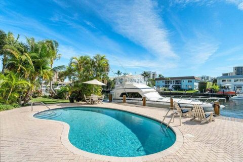 Condominio en venta en Highland Beach, Florida, 2 dormitorios, 123 m2 № 818907 - foto 9