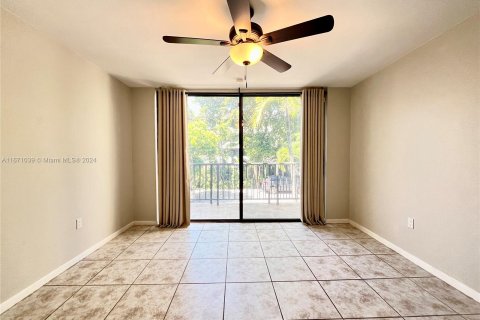 Townhouse in Miami, Florida 3 bedrooms, 101.45 sq.m. № 1391471 - photo 27