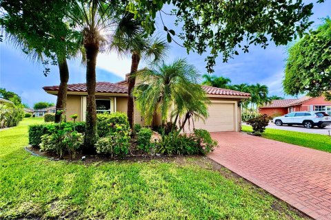 House in Delray Beach, Florida 3 bedrooms, 150.32 sq.m. № 1237432 - photo 5