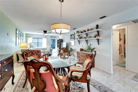 Condominio en venta en Saint Petersburg, Florida, 2 dormitorios, 100.8 m2 № 1379688 - foto 13