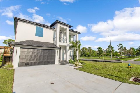 Casa en venta en Tampa, Florida, 3 dormitorios, 180.51 m2 № 1335956 - foto 1