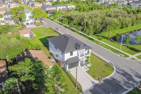 Casa en venta en Tampa, Florida, 3 dormitorios, 180.51 m2 № 1335956 - foto 2