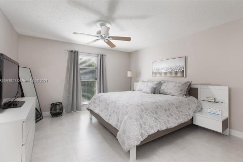 Condo in Sunny Isles Beach, Florida, 2 bedrooms  № 956356 - photo 4