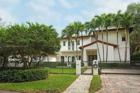 Купить виллу или дом в Майами, Флорида 6 спален, 573.49м2, № 956313 - фото 24
