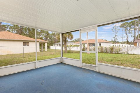 Villa ou maison à vendre à Palm Bay, Floride: 3 chambres, 144.56 m2 № 971236 - photo 4