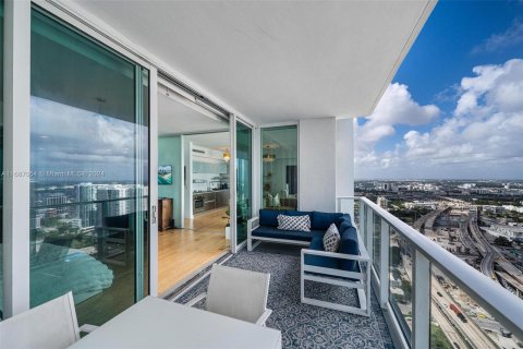 Condominio en venta en Miami, Florida, 1 dormitorio, 73.49 m2 № 1427541 - foto 5