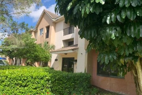 Condominio en venta en Coral Springs, Florida, 2 dormitorios, 86.68 m2 № 744010 - foto 1