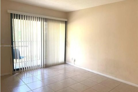 Condominio en venta en Coral Springs, Florida, 2 dormitorios, 86.68 m2 № 744010 - foto 10