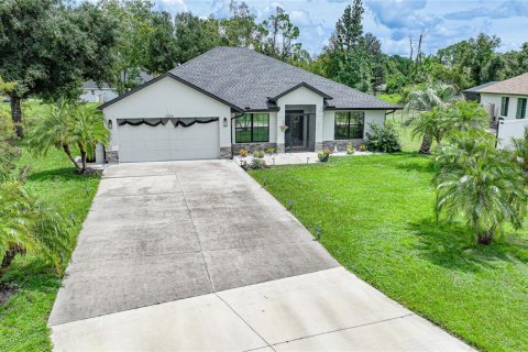 Villa ou maison à vendre à North Port, Floride: 3 chambres, 141.4 m2 № 1337688 - photo 2