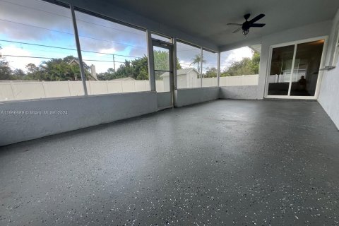 Villa ou maison à vendre à St. Lucie, Floride: 3 chambres, 135.08 m2 № 1381991 - photo 27