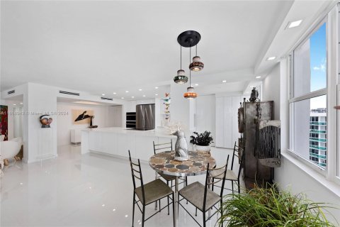 Copropriété à vendre à Hollywood, Floride: 3 chambres, 164.25 m2 № 1372609 - photo 11