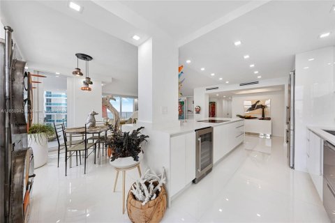 Copropriété à vendre à Hollywood, Floride: 3 chambres, 164.25 m2 № 1372609 - photo 14