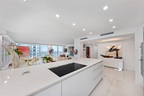 Condominio en venta en Hollywood, Florida, 3 dormitorios, 164.25 m2 № 1372609 - foto 12