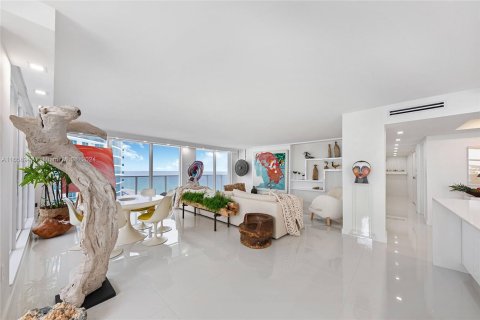 Copropriété à vendre à Hollywood, Floride: 3 chambres, 164.25 m2 № 1372609 - photo 18