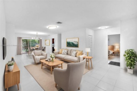 Casa en venta en Hollywood, Florida, 4 dormitorios, 184.32 m2 № 1372582 - foto 4