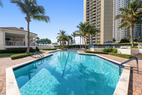 Condominio en venta en Riviera Beach, Florida, 1 dormitorio, 92.9 m2 № 629067 - foto 23