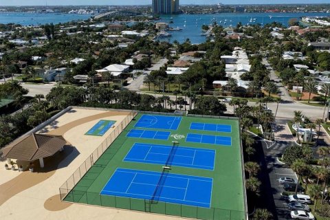 Condominio en venta en Riviera Beach, Florida, 1 dormitorio, 92.9 m2 № 629067 - foto 3