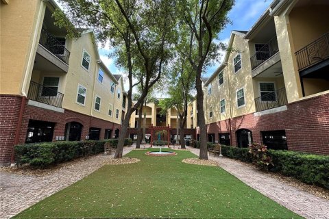 Condominio en venta en Tampa, Florida, 1 dormitorio, 96.99 m2 № 1089295 - foto 20