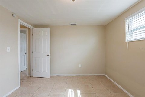 House in Port Richey, Florida 2 bedrooms, 104.79 sq.m. № 1419195 - photo 23