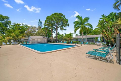 Villa ou maison à vendre à Royal Palm Beach, Floride: 2 chambres, 125.14 m2 № 1188624 - photo 30