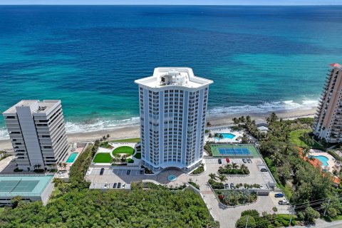 Condominio en venta en Riviera Beach, Florida, 3 dormitorios, 246.84 m2 № 968314 - foto 1