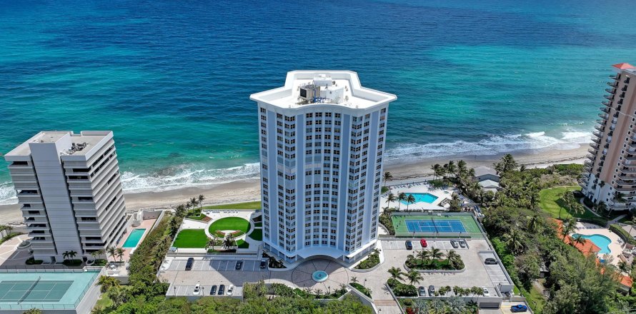 Condominio en Riviera Beach, Florida, 3 dormitorios  № 968314