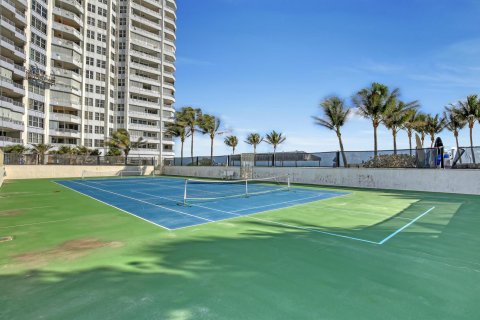 Condominio en venta en Riviera Beach, Florida, 3 dormitorios, 246.84 m2 № 968314 - foto 9