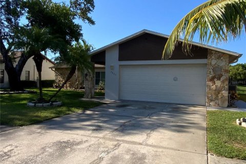 House in Port Richey, Florida 4 bedrooms, 176.33 sq.m. № 1335965 - photo 25